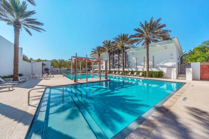 Casa Del Oro Penthouse at Barrett Square - Downtown Rosemary Beach Pool &Hot Tub Access - image 11
