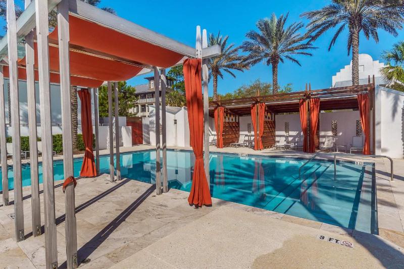 Casa Del Oro Penthouse at Barrett Square - Downtown Rosemary Beach Pool &Hot Tub Access - image 24