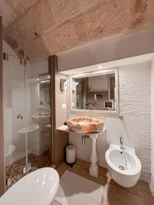 Luxury Suite with Private Pool and Sea View image 3