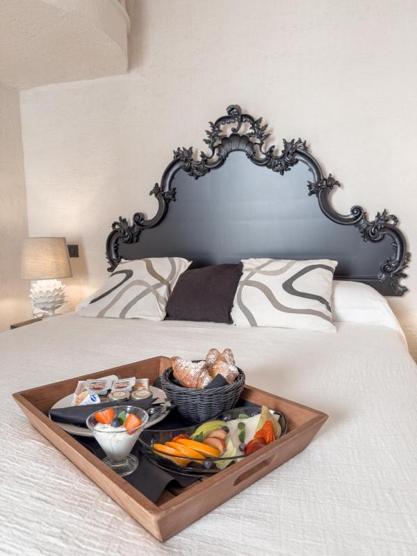 Superior Suite image 2