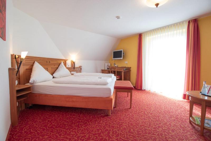 Double Room image 1