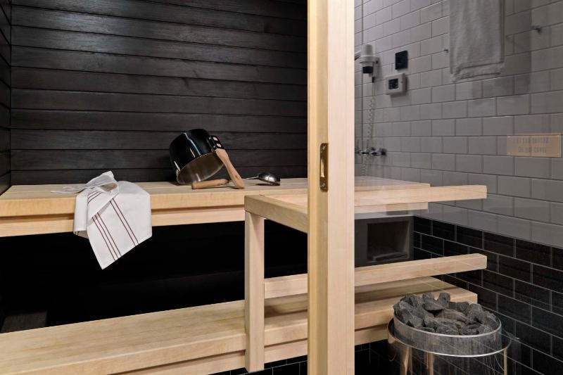 Superior Twin Room with Sauna image 3