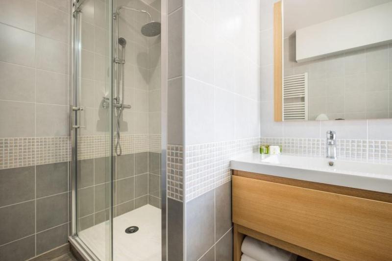 Standard Double Room image 2