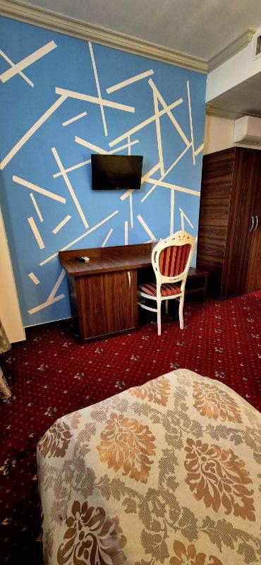 Single Room image 3
