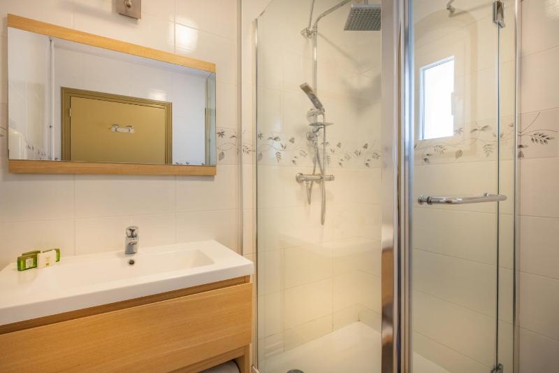 Double Room - Ground Floor image 1