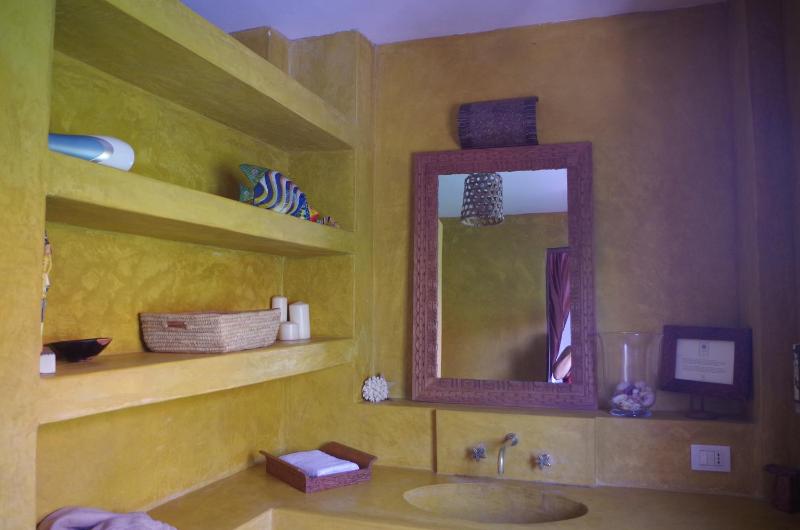 Uzuri Boutique Hotel - image 9
