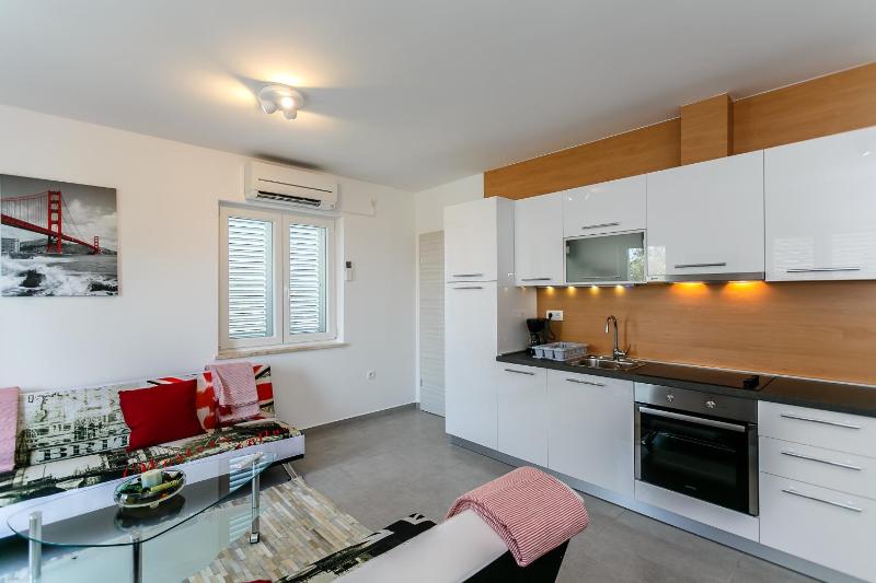 Apartment Zdravko A4 - image 8