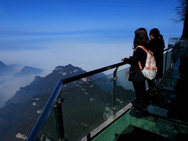 Zhangjiajie CLOUD Zhenxi Hotel- Near Forest Park EastGate about 10 Min Walk - English Butler Free Luggage Storage Tour Plan -reserve tickets for various scenic spots-Self-Service LaundryFree coffee Chinese tea - image 14