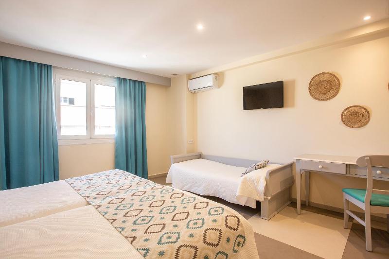 Hotel Playa Sol - image 14