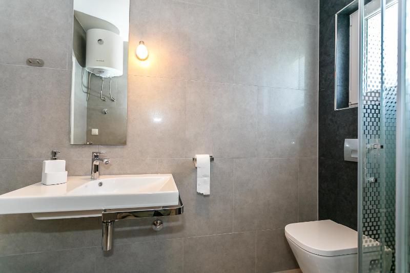 Apartment Zdravko A2 - image 6
