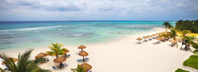 2BD Master Suite Beachfront Royal Hacienda Cancun - image 3