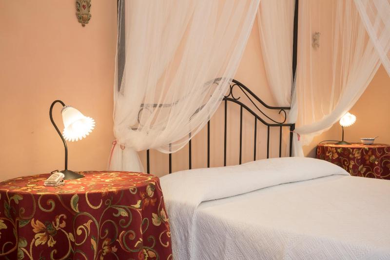 Executive Suite image 3