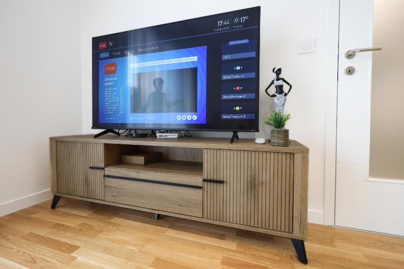 Central Rooftop Apartment - image 7