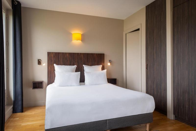 Two Connecting Double Rooms image 3