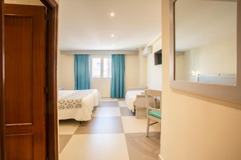 Hotel Playa Sol - image 37