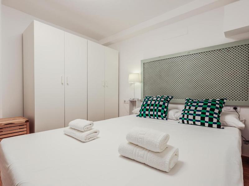 Bonito apt duplex 2 hab 2 baños - image 15
