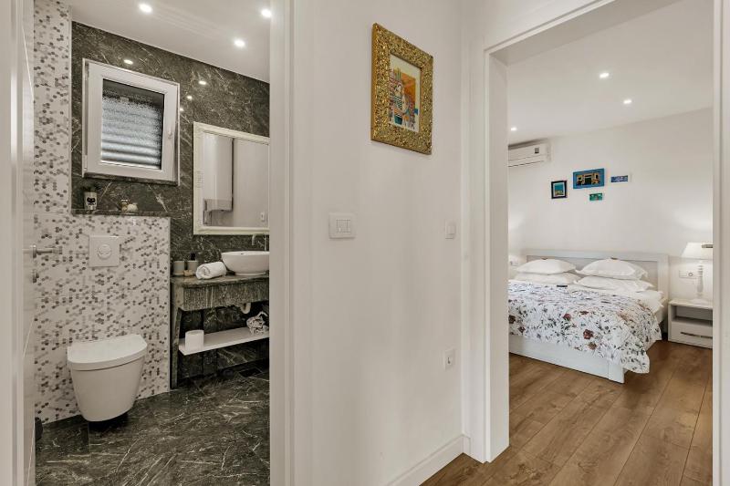 Villa Festina lente a luxury villa in Makarska heated pool - image 12
