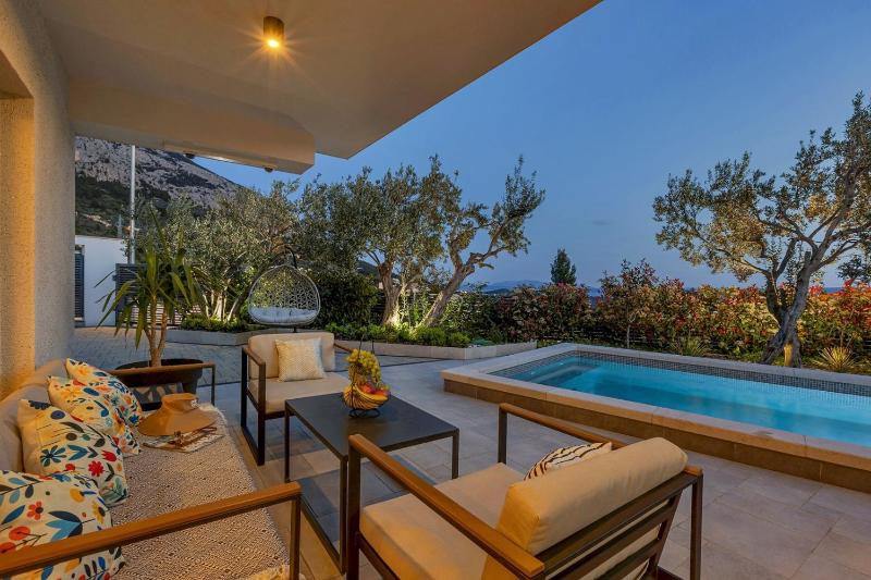 Villa Festina lente a luxury villa in Makarska heated pool - image 45