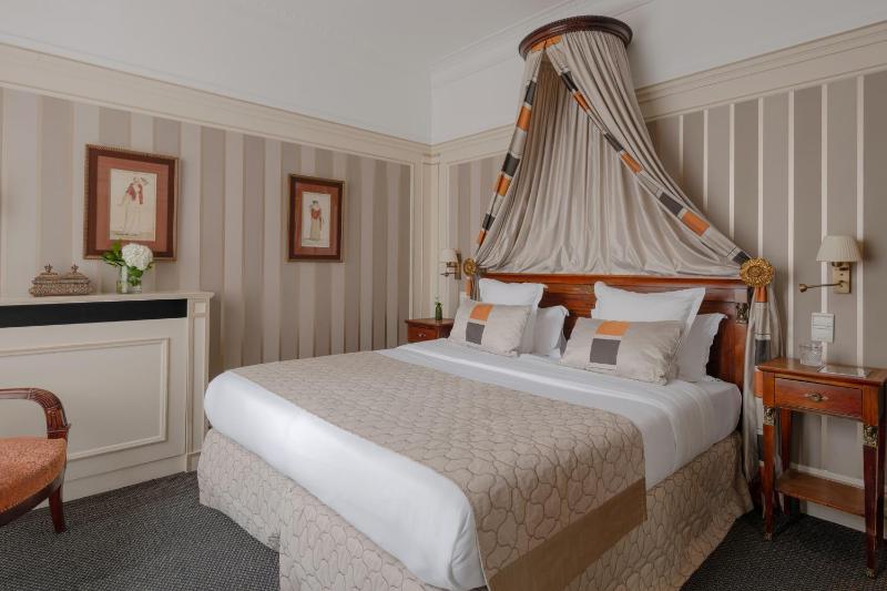 Executive Room image 1