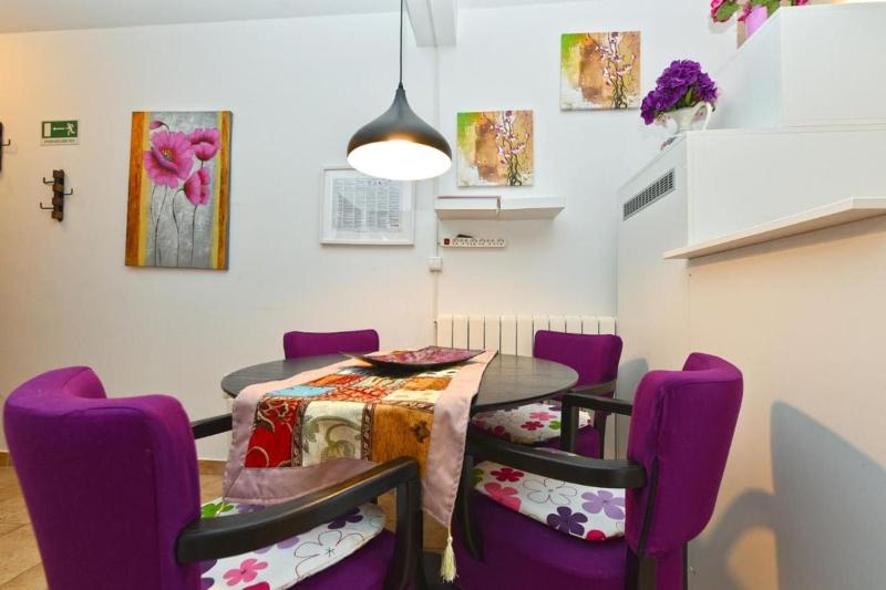 Charming accommodation with shared pool Beahost - image 11