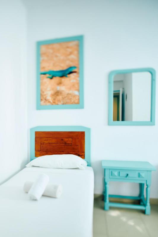 Single Room image 4