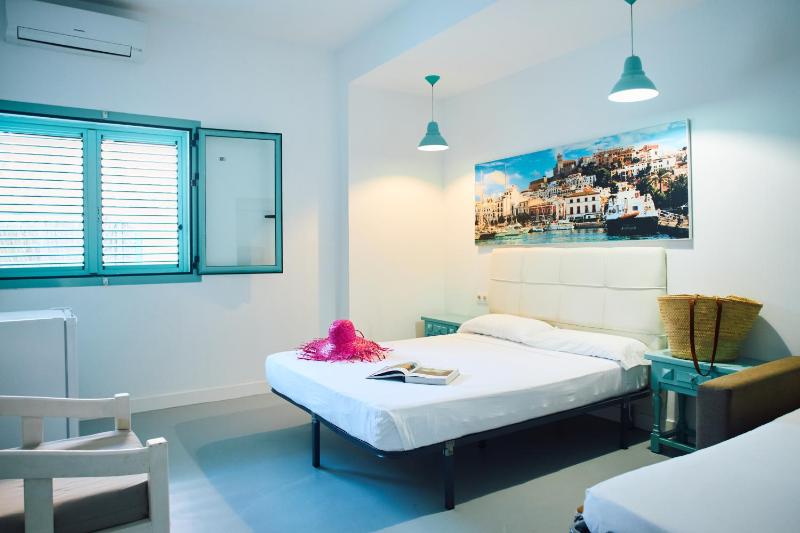 Deluxe Double Room image 1