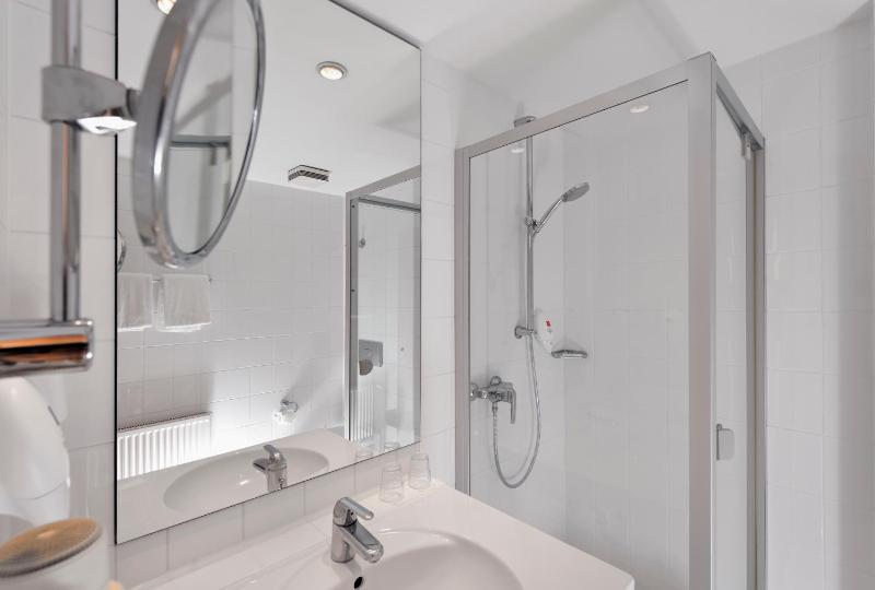 Superior Single Room image 2