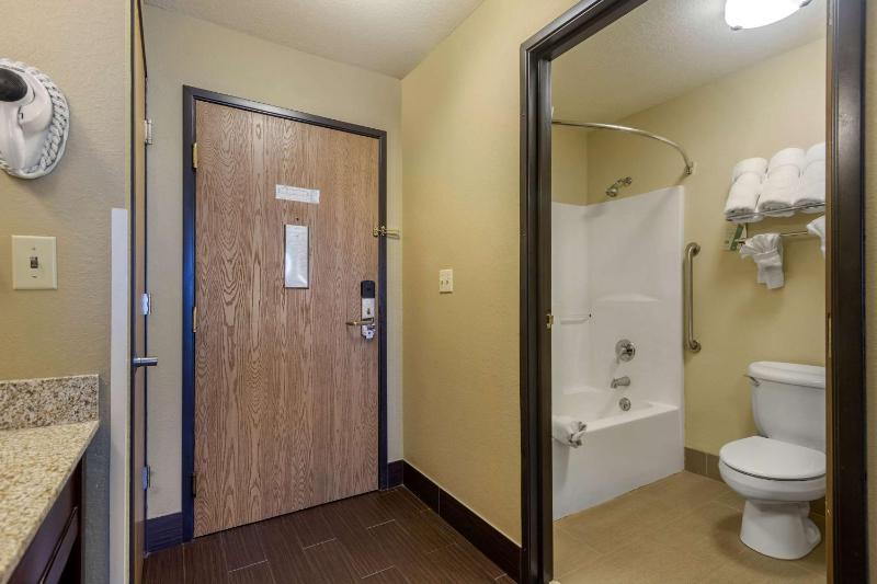 King Room - Non-Smoking image 2
