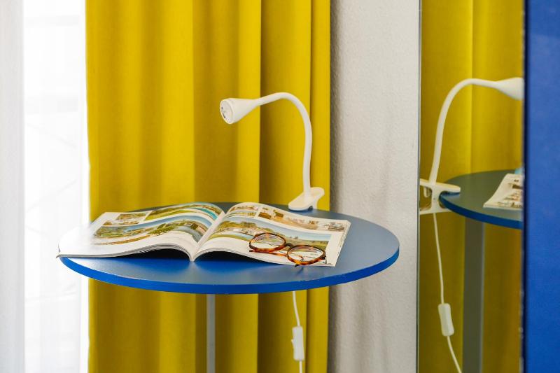 Standard Double Room image 3