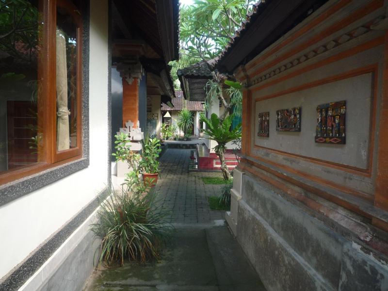 Shindu Home Stay - image 9