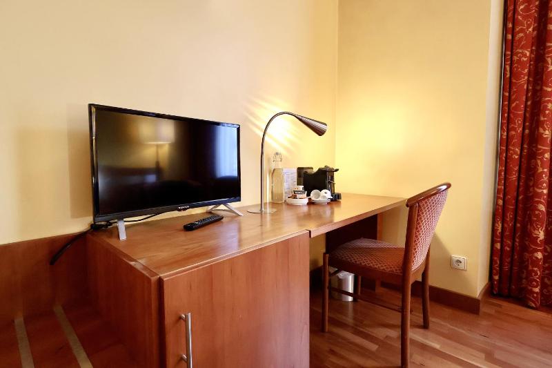 Comfort Double Room image 3