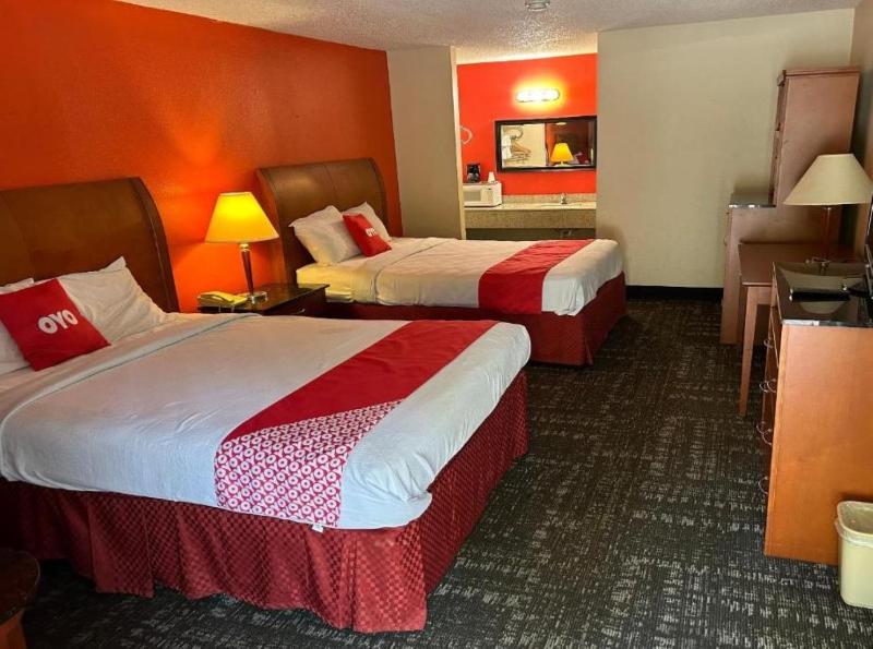 2 Queen Bed image 2