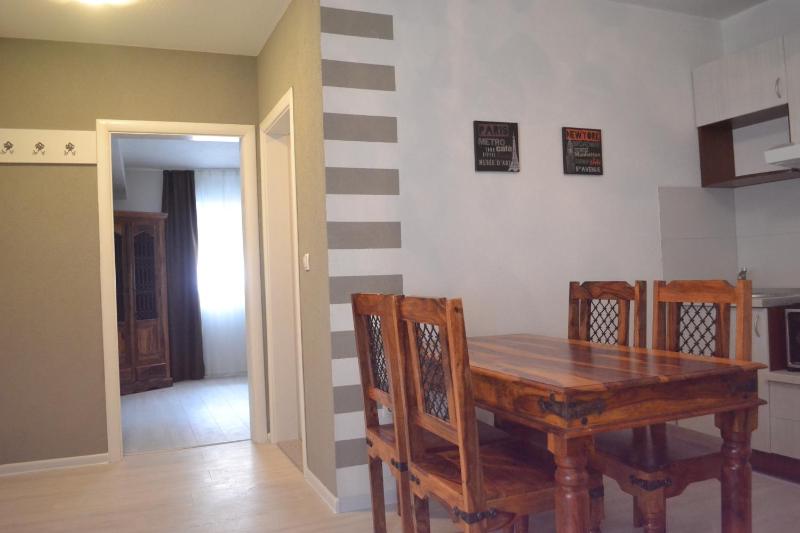 One-Bedroom Apartment image 3