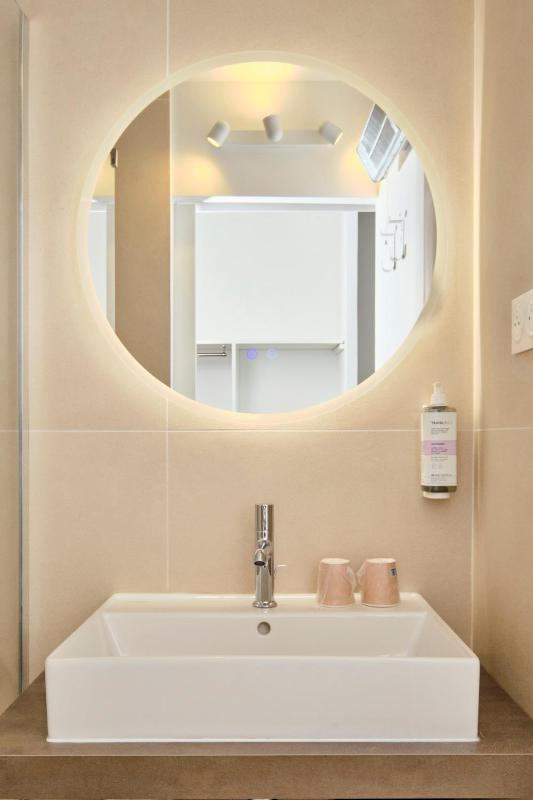 Standard Double or Twin Room image 4