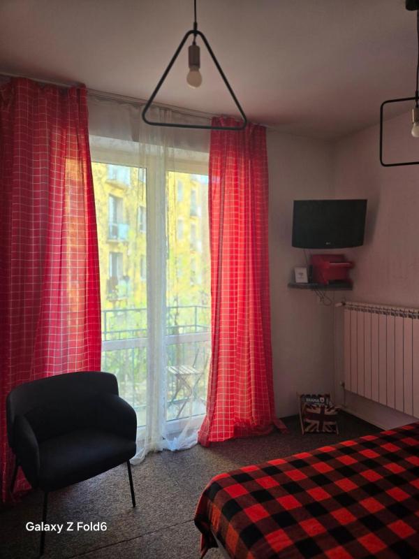 Double Room image 3