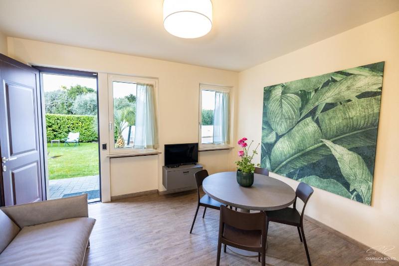 Superior Apartment image 3