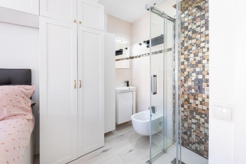 797 HOLIDAY RENTALS -Estilosa Villa en Benalmadena para 10 - image 33