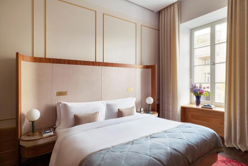 Heritage Suite image 4