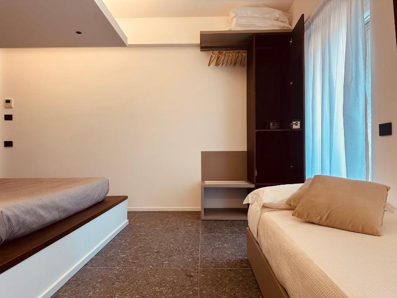 Elegance Rooms Cefalù - image 42