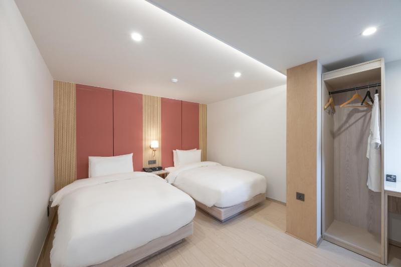 Hotel BELLUS - image 5