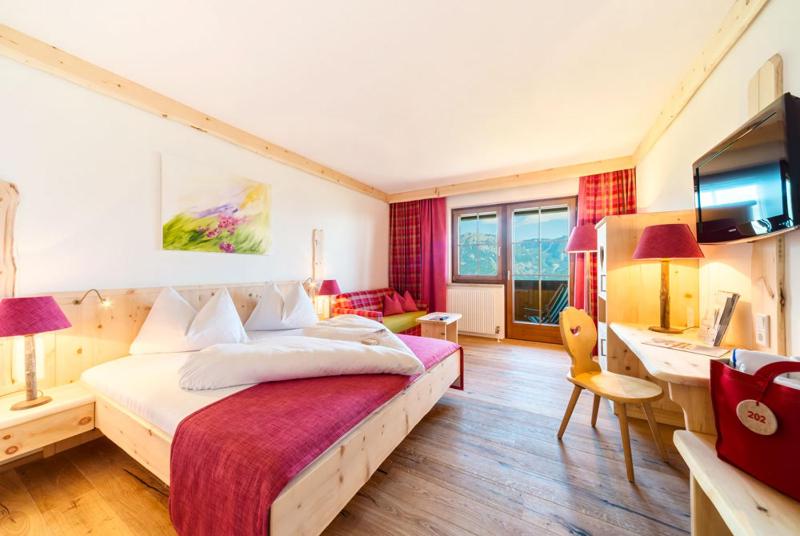 Standard Double Room image 1