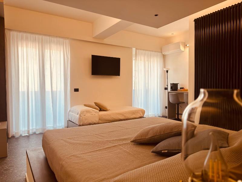 Elegance Rooms Cefalù - image 29