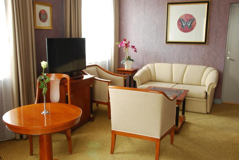 Presidential Suite image 1