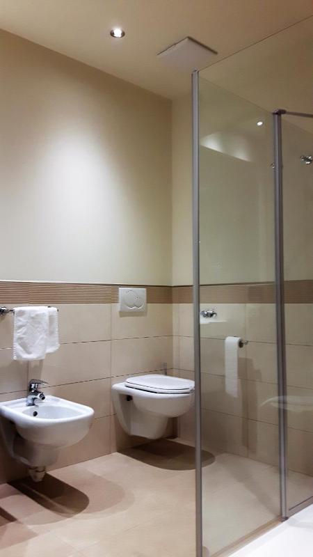 Triple Room image 3