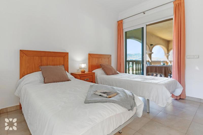 Villa Socrates by Abahana Villas - image 4