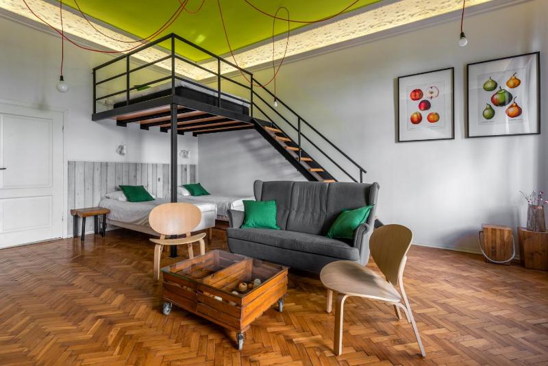 Apartment (4 Adults) with air condition and balcony image 3