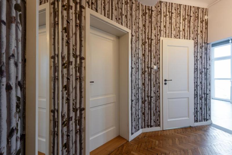 Two-Bedroom Apartment with air condition and balcony image 3
