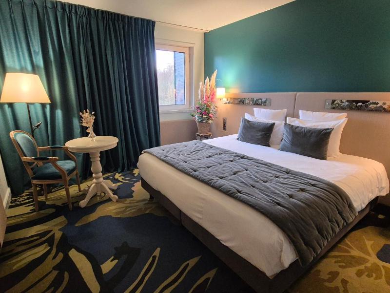 Privilege Double Room image 4