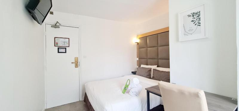 Budget Double Room image 4