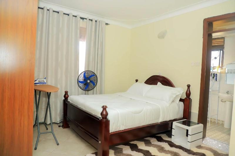IE Luxury Apartments - image 7